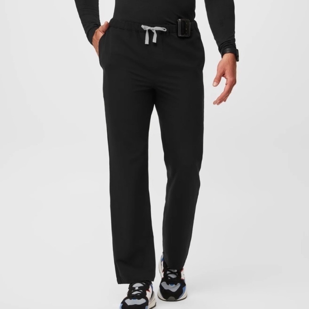 Figs Men’s Black Pisco Basic Scrub Pants Straight Leg FIONx Fabric Neutral